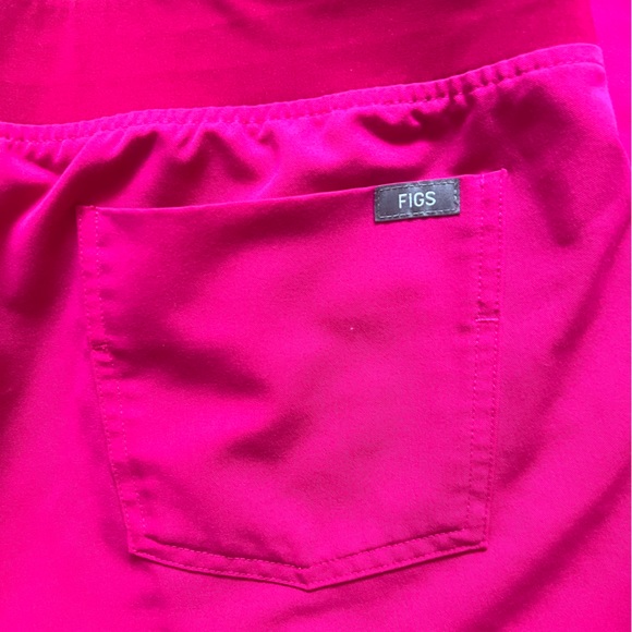 FIGS Scrub Set Top:Short Sleeve Size XL Pants:Elastic Waistband & Ankles Size L - Picture 12 of 15